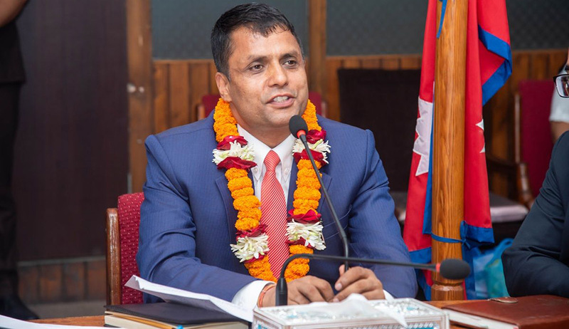 काठमाडौँ महानगरका नयाँ प्रमुख प्रशासकीय अधिकृत अर्यालको पद बहाली