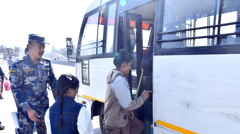 दशैँको अवसरमा काठमाडौँ उपत्यकामा सशस्त्र प्रहरी बलद्वारा निःशुल्क बस सेवा सञ्चालन