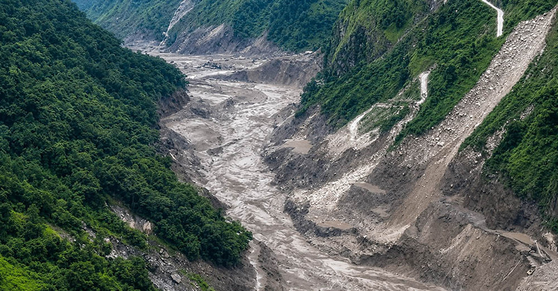 भोटेकोशी नदीको बहाव फेरी बढ्यो, सतर्क रहन आग्रह