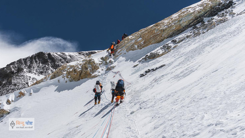 हिमाल आरोहणका लागि ५५ टोलीका ५७९ जनाले लिए आरोहण अनुमति