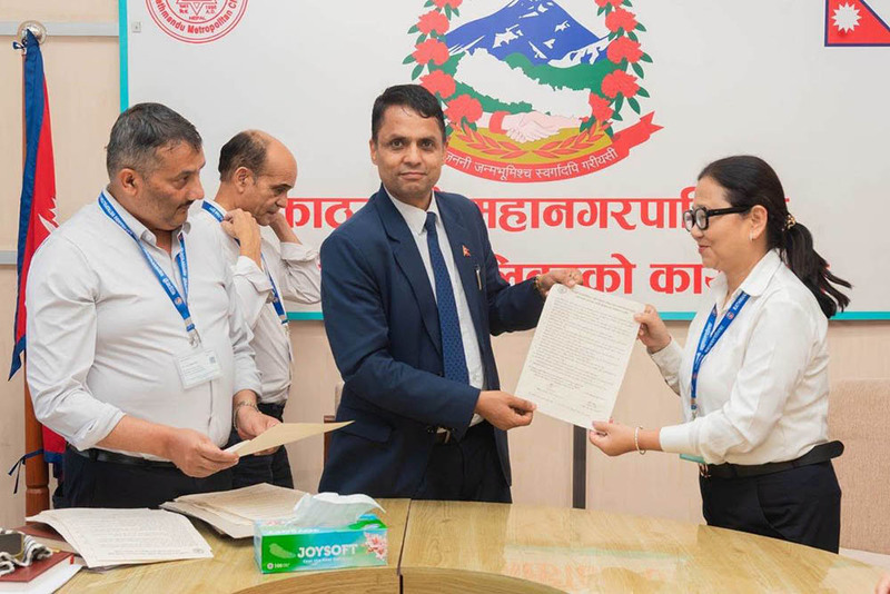 महानगरका विभागीय प्रमुखहरुसँग प्रमुख प्रशासकीय अधिकृतको कार्य सम्पादन सम्झौता