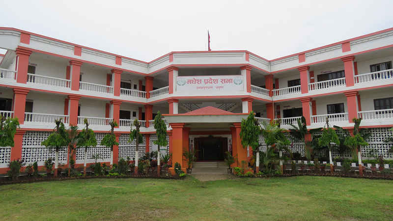मधेशमा सरकार परिवर्तनको कसरत, जनमतले लियो समर्थन फिर्ता