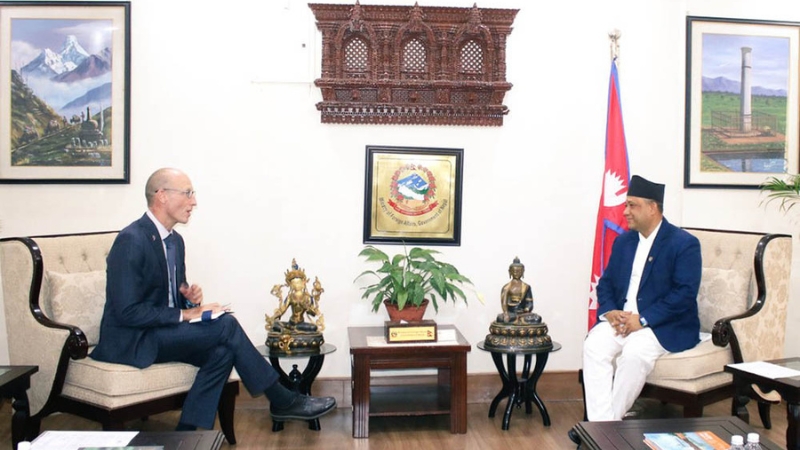 परराष्ट्रमन्त्री खनालसँग अष्ट्रेलियाका राजदूत अर्नस्टको भेटवार्ता