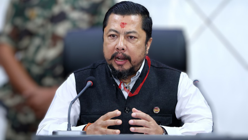 जलविद्युत आयोजनाको लाइसेन्सको नियमित अनुगमन गर्न मन्त्री श्रेष्ठको निर्देशन