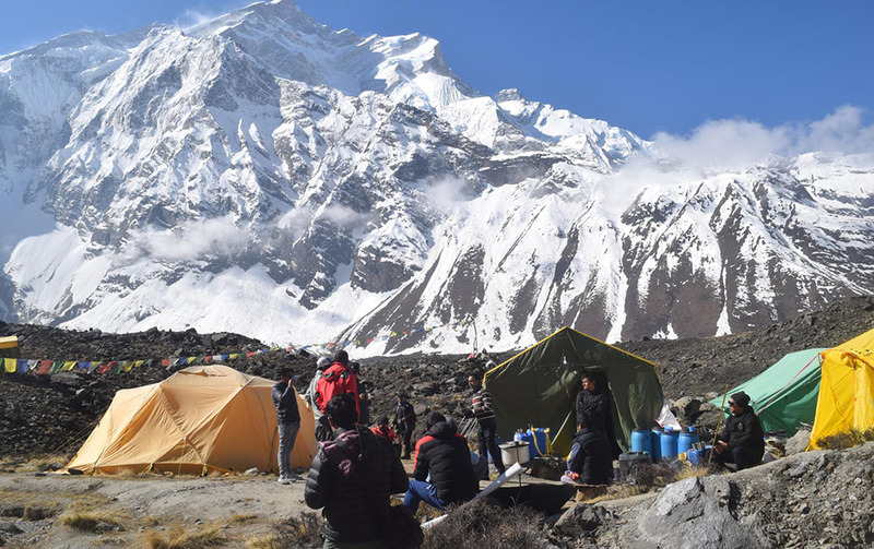 हिमाल आरोहणका लागि ११०८ जनालाई अनुमति, एक अर्ब १८ करोड राजश्व संकलन