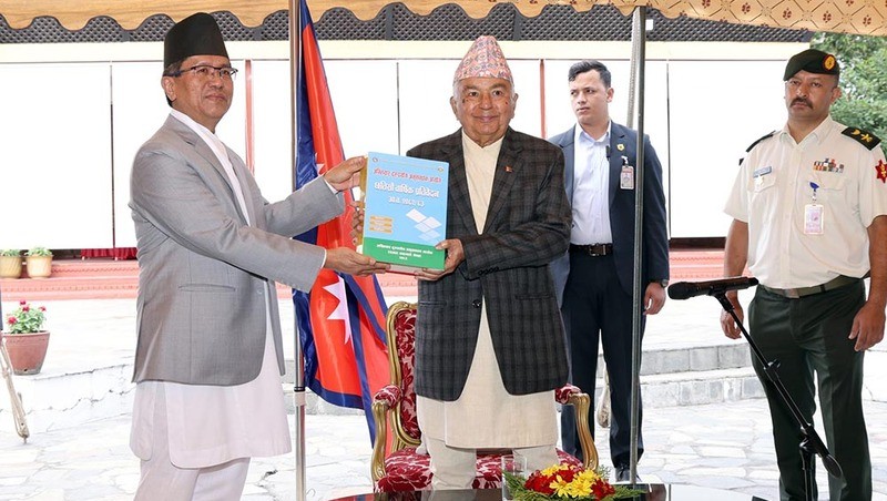 राष्ट्रपति पौडेललाई अख्तियारले बुझायो वार्षिक प्रतिवेदन