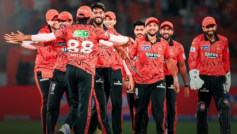 आइपिएलमा मुम्बईमाथि सनराइजर्स ६ विकेटले विजयी