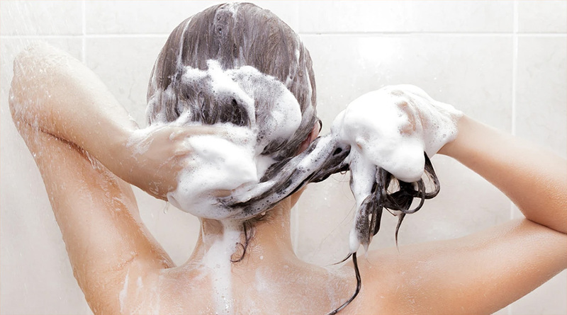 कपाल सफा गर्न स्याम्पु कति प्रभावकारी छ ? जान्नुहोस् चार भ्रमहरू