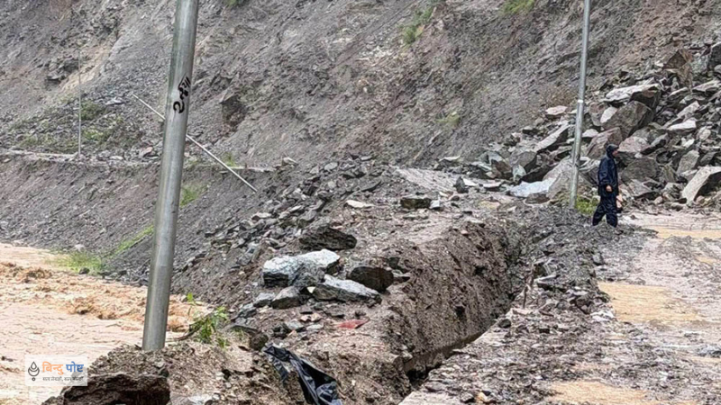 लगातार वर्षापछि बीपी राजमार्गसहित काभ्रेका विभिन्न सडक अवरुद्ध